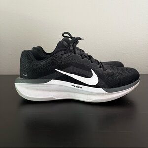 Women’s Nike WinFlo 11 Running Shoes, Size 9